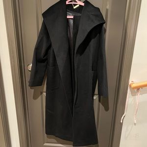 J.ING Edition Black Down Coat